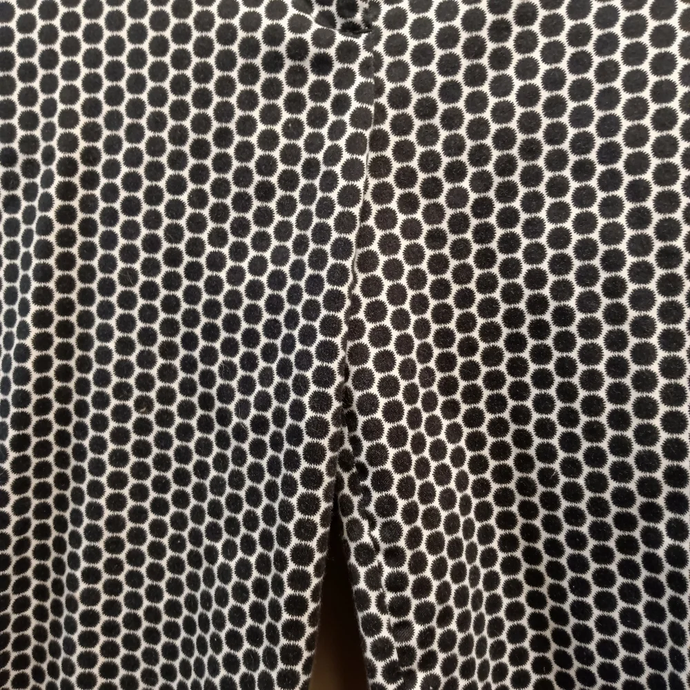 Laundry by Shelli Segal Los Angeles Tailored Bermuda Shorts - size 8